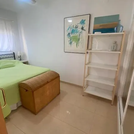 En La Carihuela * 托雷莫利诺斯