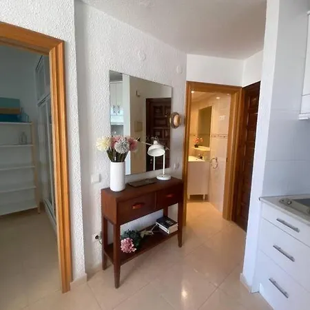 En La Carihuela Apartment Torremolinos