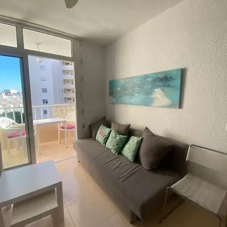 Apartamento En La Carihuela *